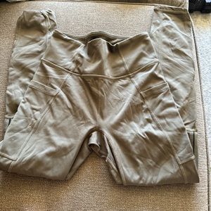 women’s XS, Fabletics, green leggings